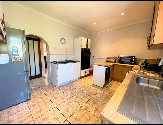 3 BEDROOM HOUSE FOR SALE IN RAVENSMEAD